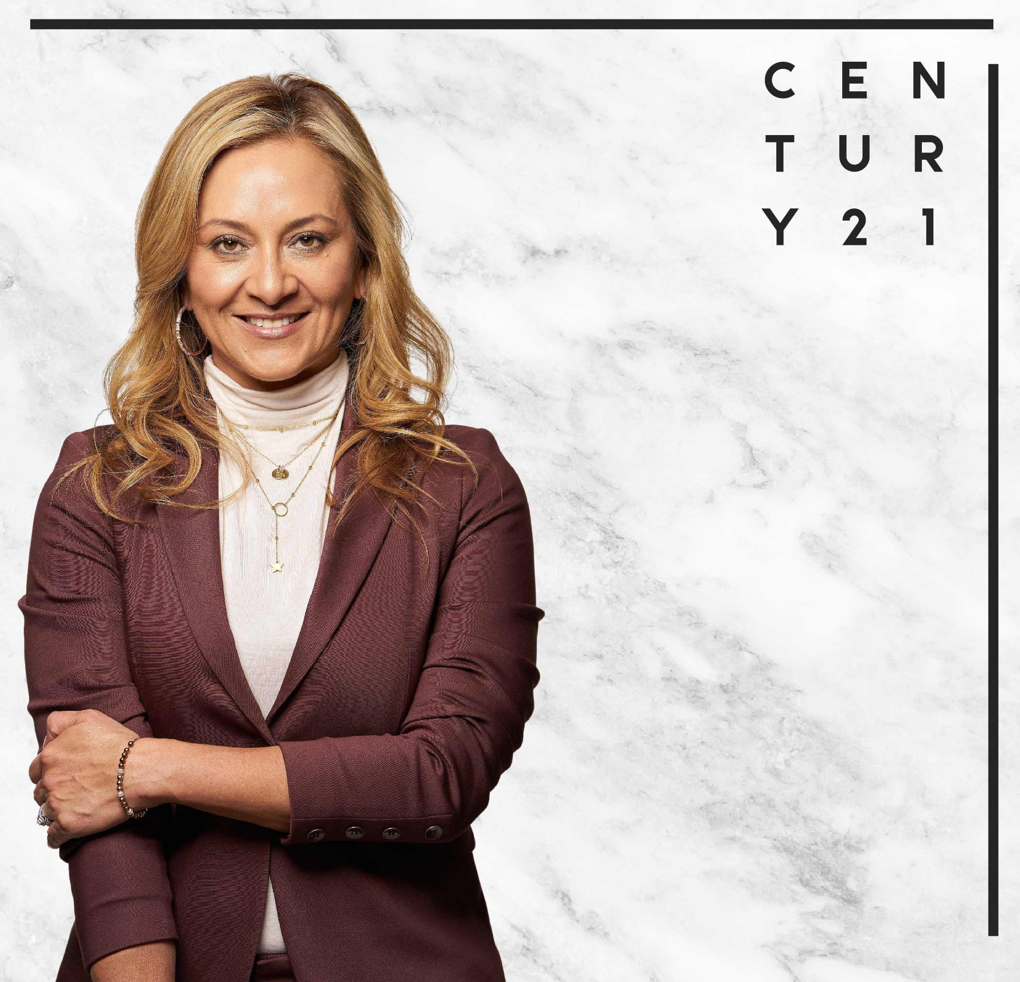 Sandra Pineda, Century 21 First Canadian Real Estate Agent